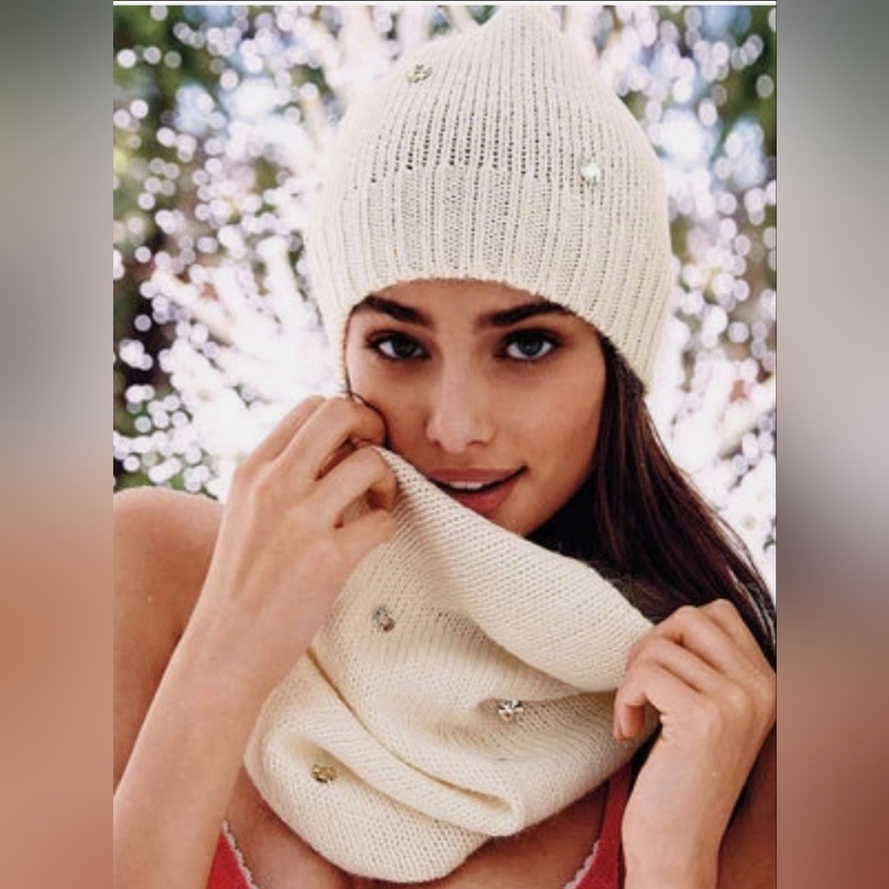 Victoria's Secret Ivory Rhinestone Embellished Knit Infinity Scarf & Beanie Set